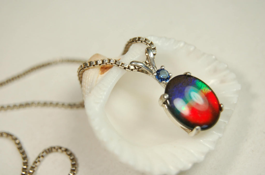 Ammolite Pendant Jewelry.Free shipping.No US customs charges as complies with CUSMA rules.#071623