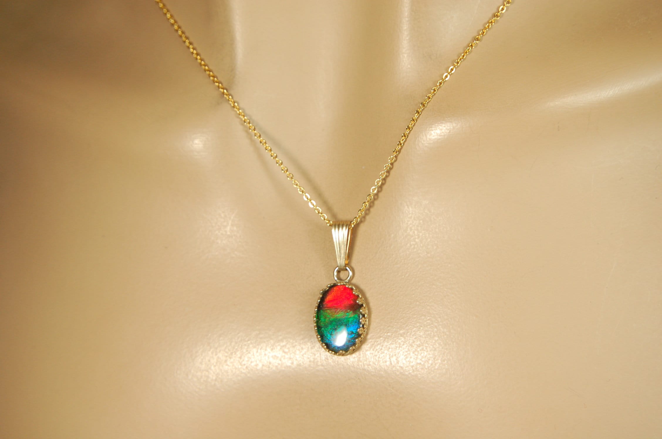 Ammolite Pendant in 14k Gold.Lovely rainbow colors.#111510