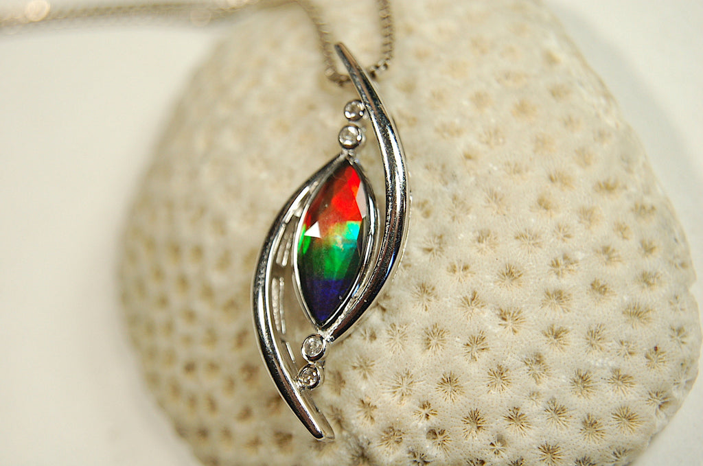 Unique Ammolite Jewelry Pendant Necklace from Canada.RARE Faceted four color gem.Perfect Gift.Bright changing colors. Elegant design 100613.