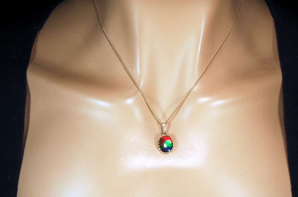 Ammolite Pendant Necklace in 14k Gold.High quality gem with brilliant colors.121229