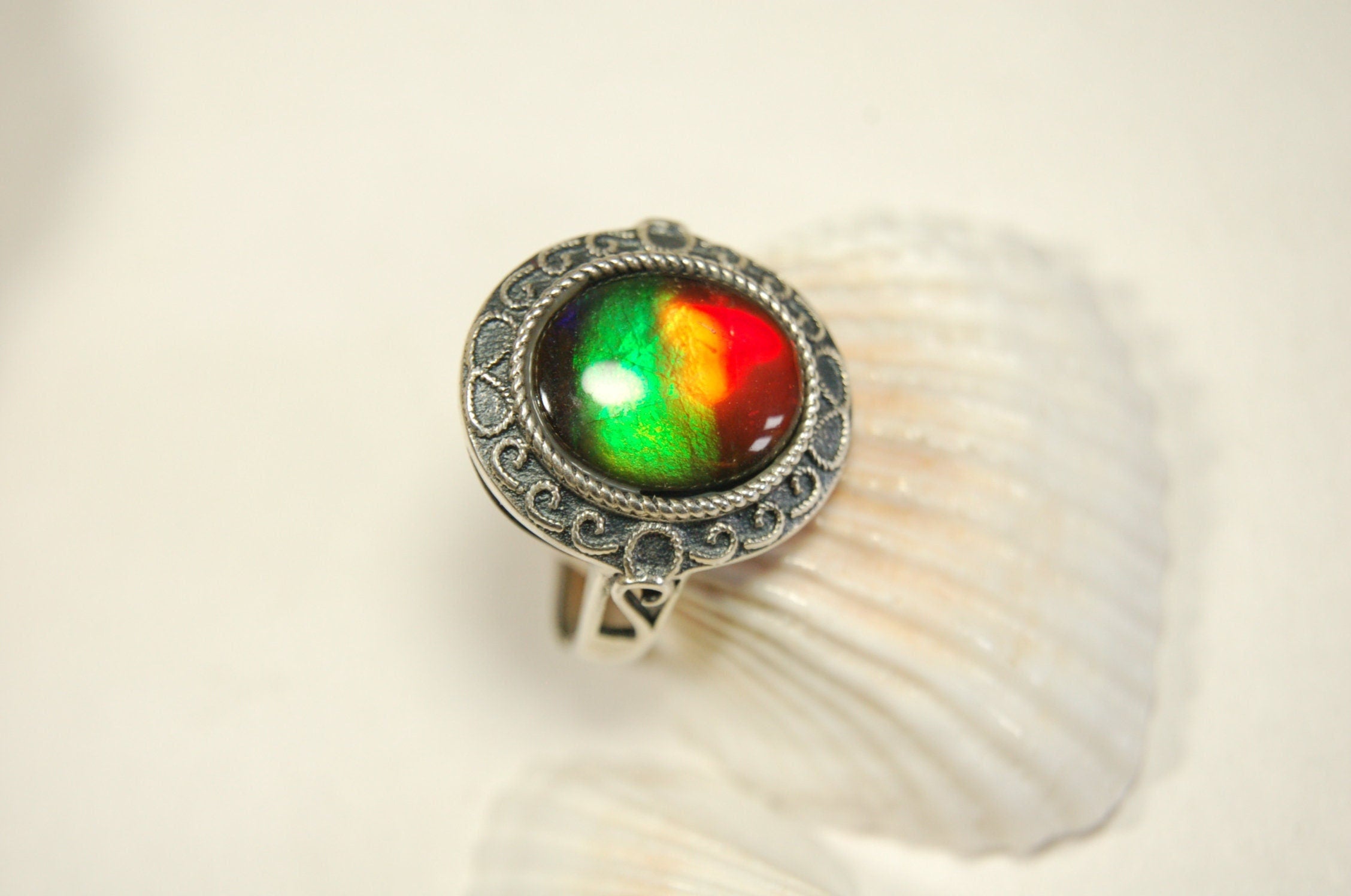 Ammolite Ring.Universal Fit.Tax exempt under CUSMA rules.#021913