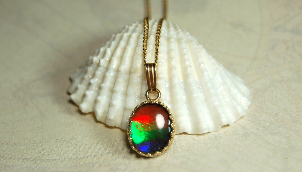 Ammolite Pendant Necklace in 14k Gold.High quality gem with brilliant colors.121229
