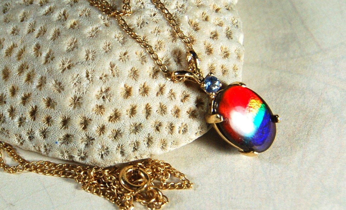 Ammolite Pendant necklace in solid 10k Gold.Mothers day gift she will treasure.High quality Richly colored ammolite gemstone.031729