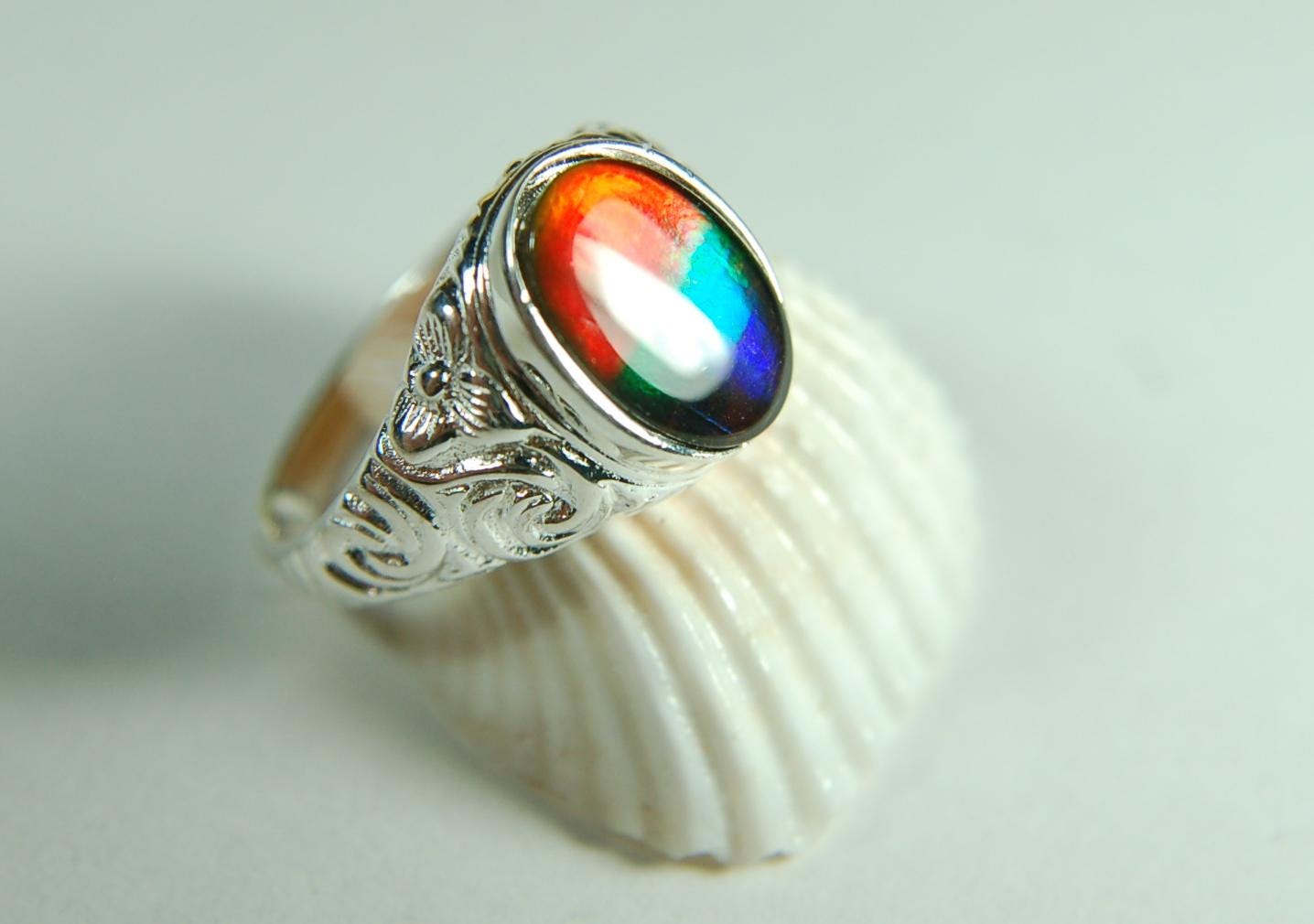 Ammolite Mens Ring.Size 12.Brilliant tricolor gem with rich deep changing colors.Solid sterling setting.011115