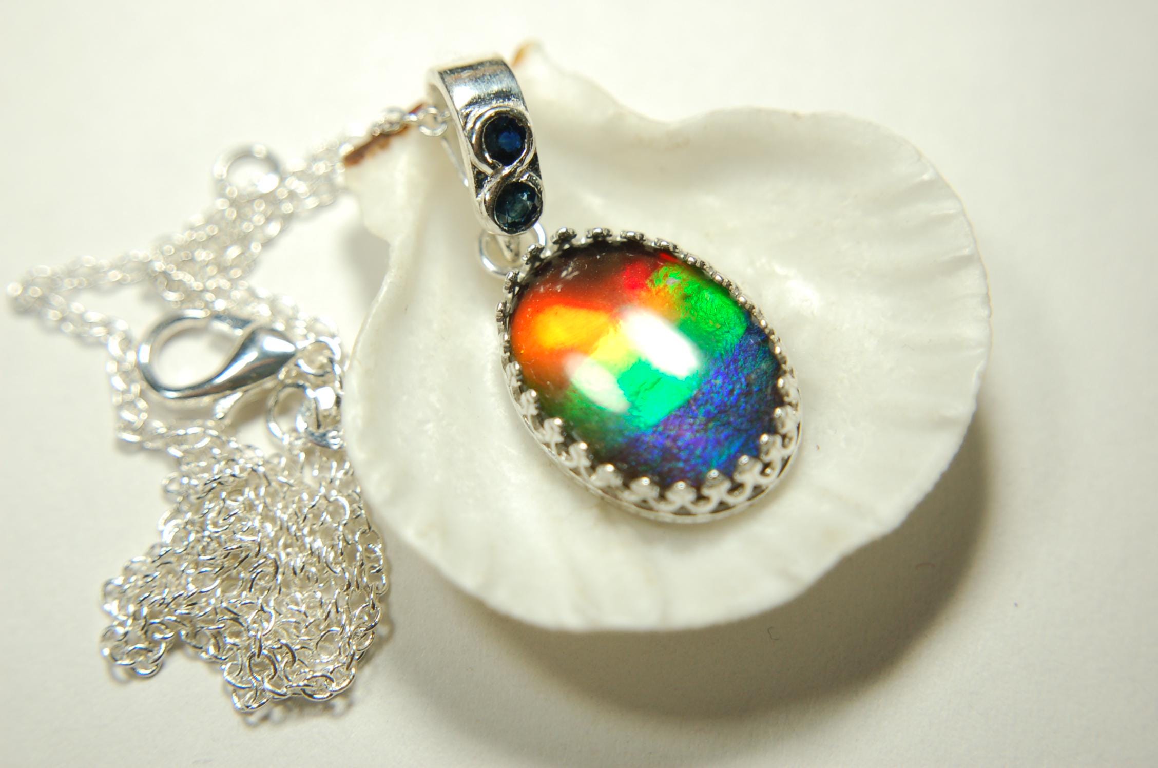 Genuine Ammolite Pendant Necklace – Canadian Fossil Gemstone – Iridescent Jewelry Gift for Her.011415