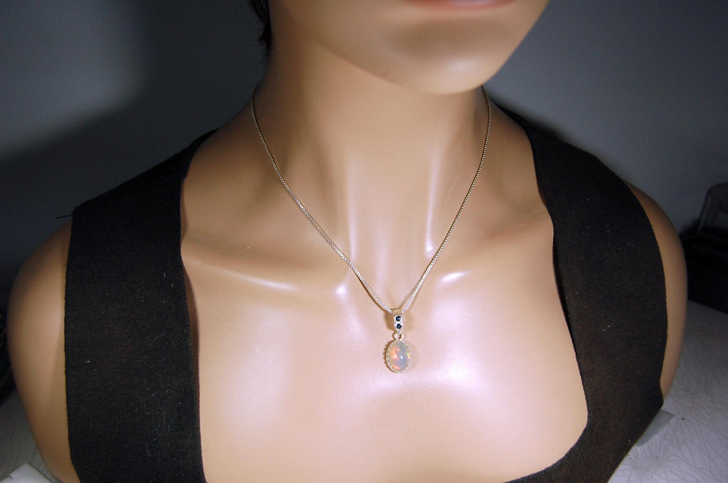 Opal Pendant Necklace.Brilliant flashing colors.Makes a memorable gift.#031715