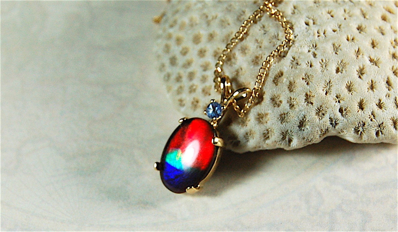 Ammolite Pendant necklace in solid 10k Gold.Mothers day gift she will treasure.High quality Richly colored ammolite gemstone.031729