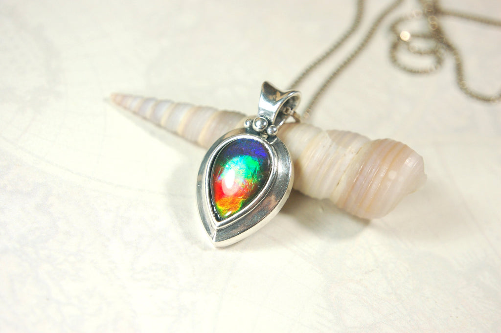 Ammolite Jewelry Rainbow Pendant Set in heavy sterling silver.High impact colors.Memorable gift.#030214