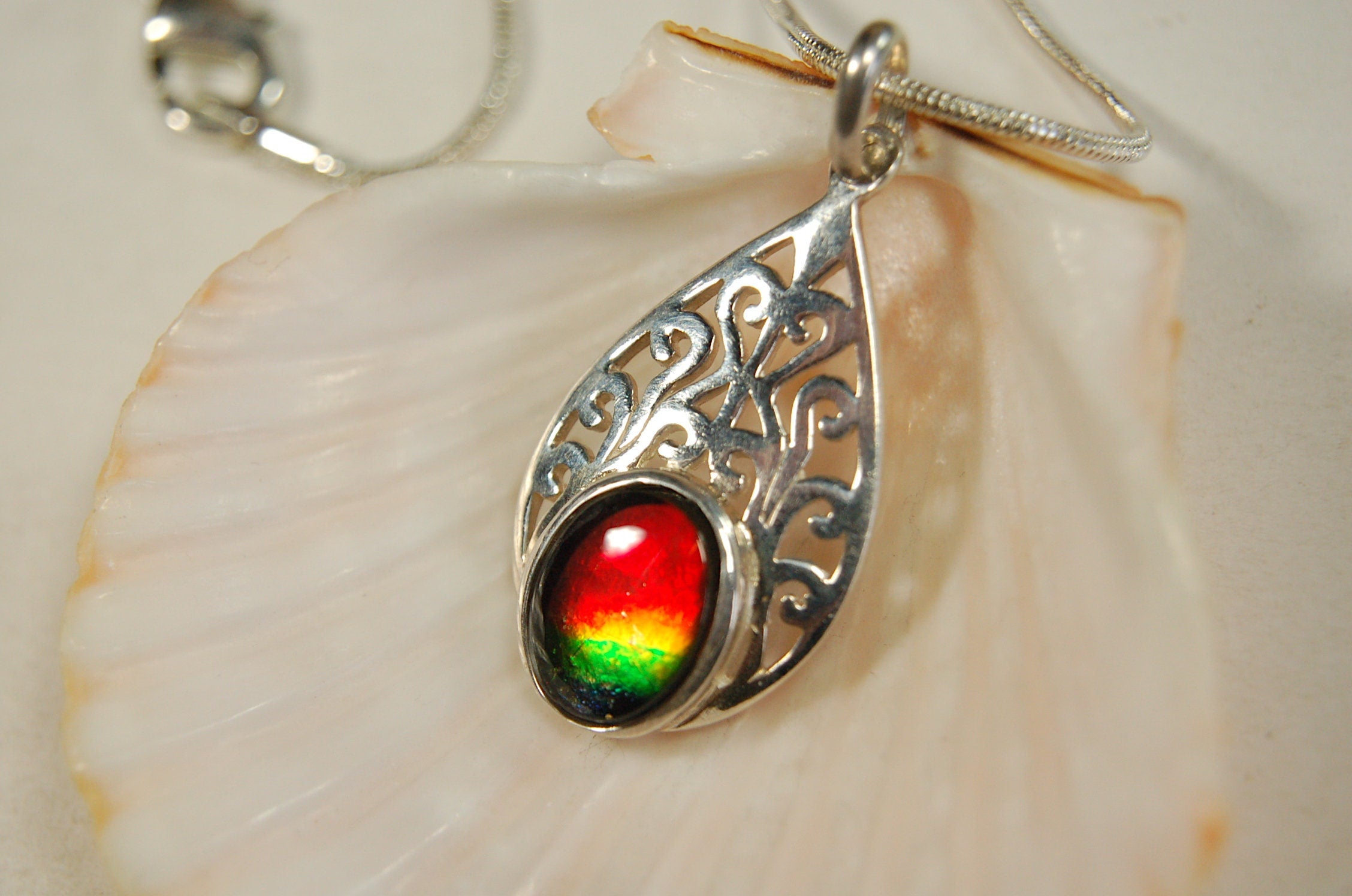 Ammolite pendant.GENUINE Ammolite Jewelry- Eye-Catching Ammolite Jewelry for a Standout Style.Best gift for her.#041613
