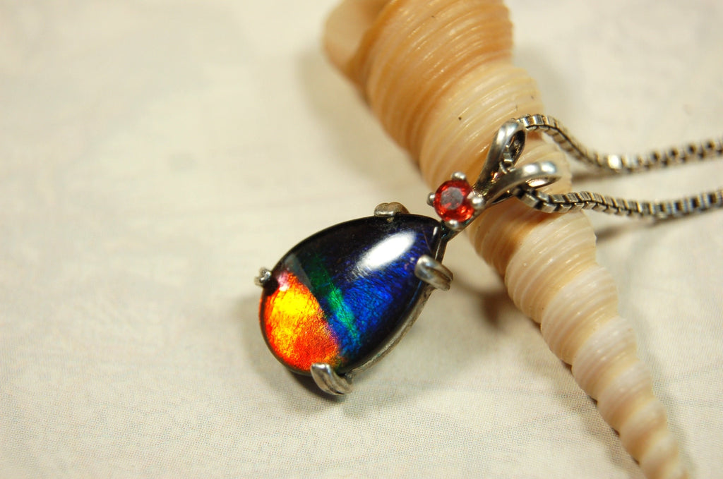 Ammolite Pendant Necklace with Padparascha sapphire.Very colorful rainbow colors.070814