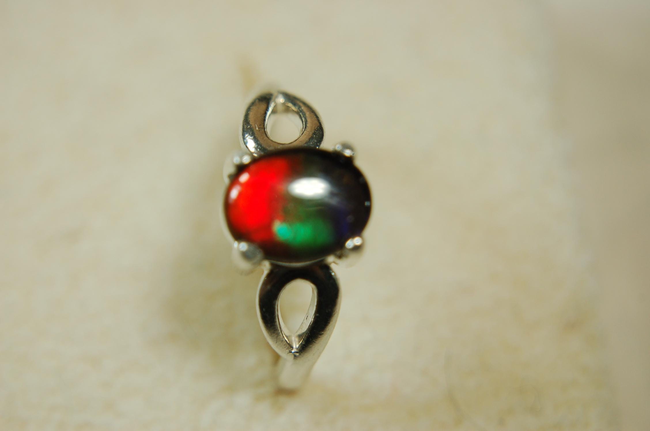 Ammolite.Ammolite ladies ring.Astonishing color changing abilities.Size 7.Gift for wife?.050715