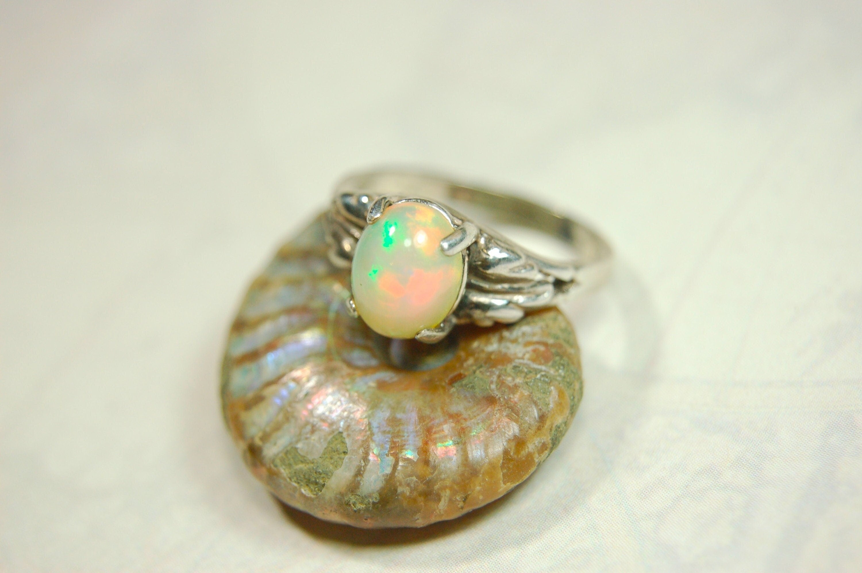 Natural Opal Ring Size 7.Quality gem with gorgeous colors.Vintage style.Perfect gift for her.Solid sterling silver.031014