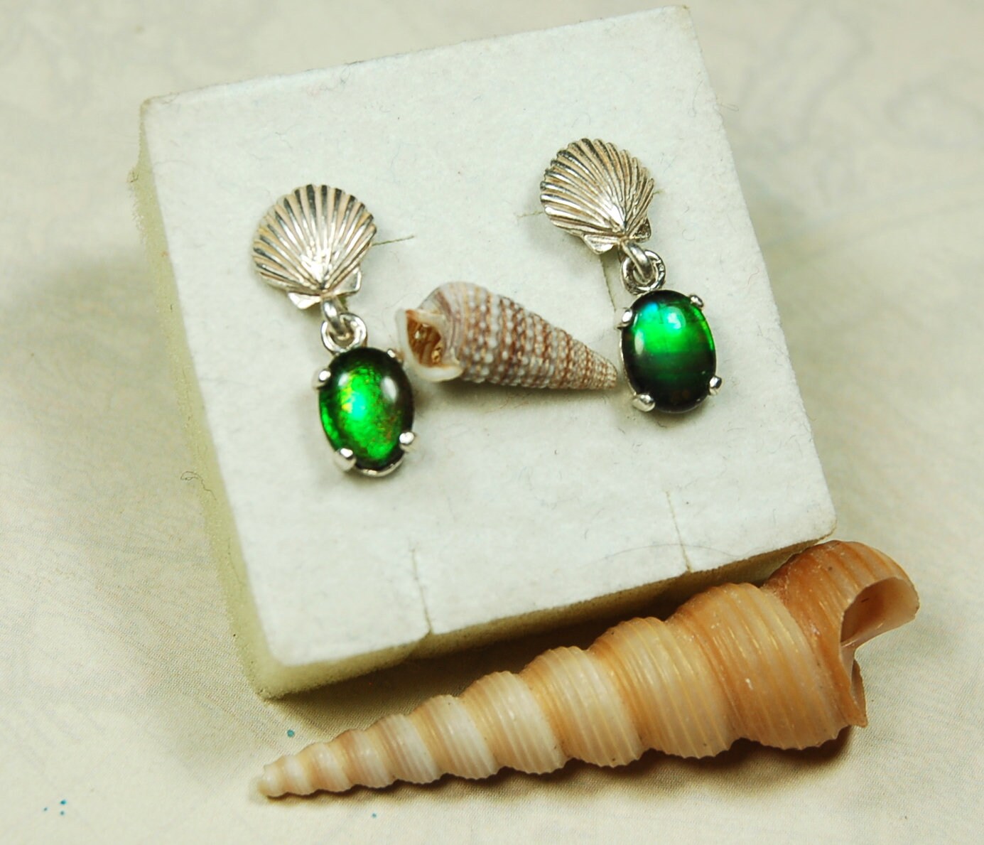 Ammolite Earrings.Brilliant green gems Ammolite jewelry.Details below.