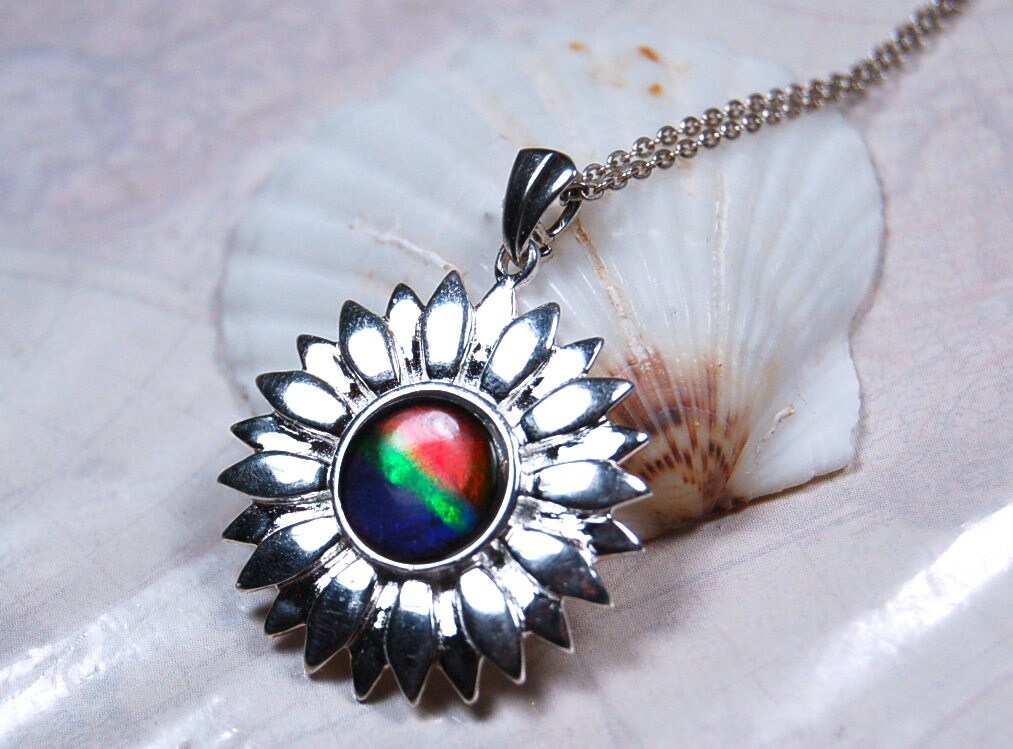 Ammolite Jewelry Pendant Shipped Free.No US import taxes under CUSMA rules.#022818