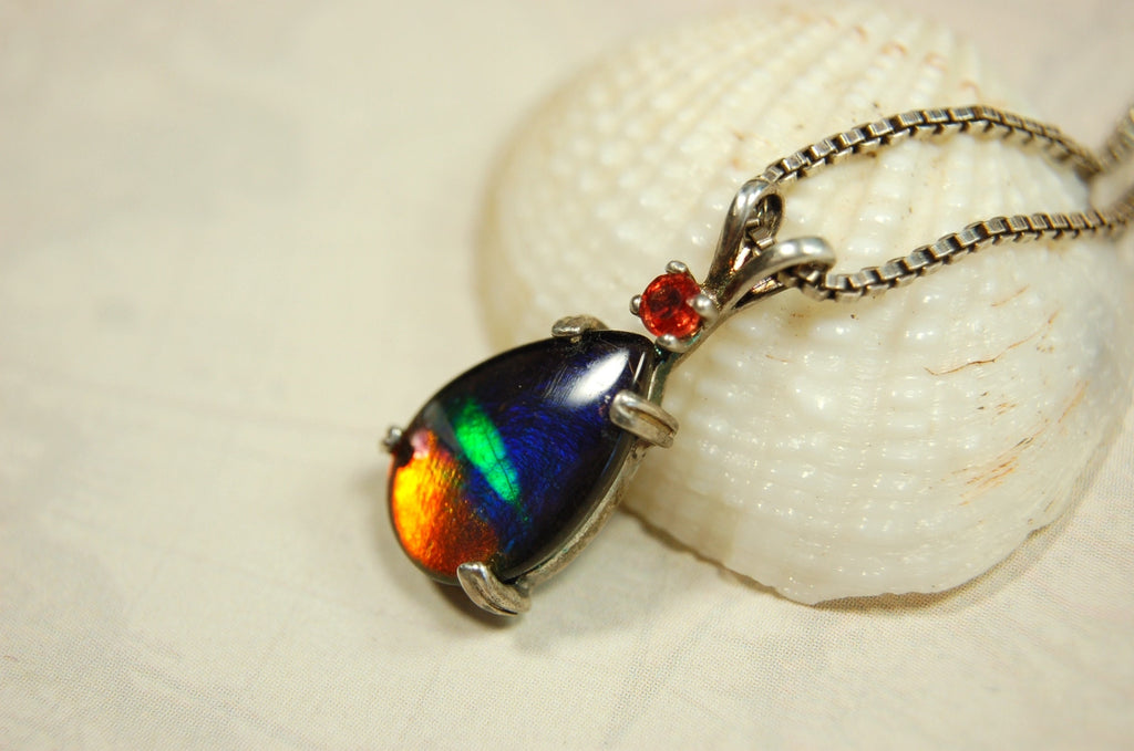 Ammolite Pendant Necklace with Padparascha sapphire.Very colorful rainbow colors.070814