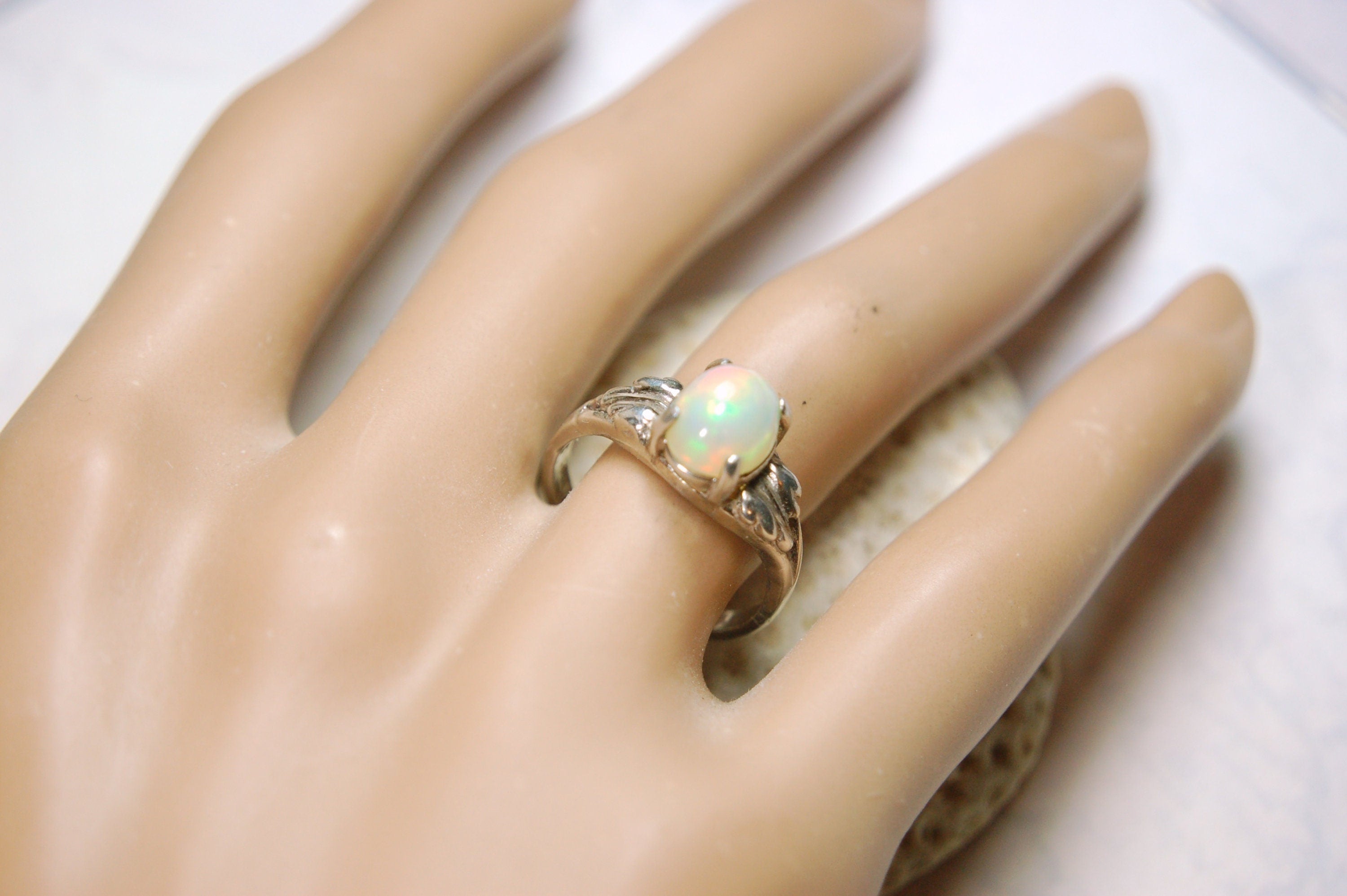 Natural Opal Ring Size 7.Quality gem with gorgeous colors.Vintage style.Perfect gift for her.Solid sterling silver.031014