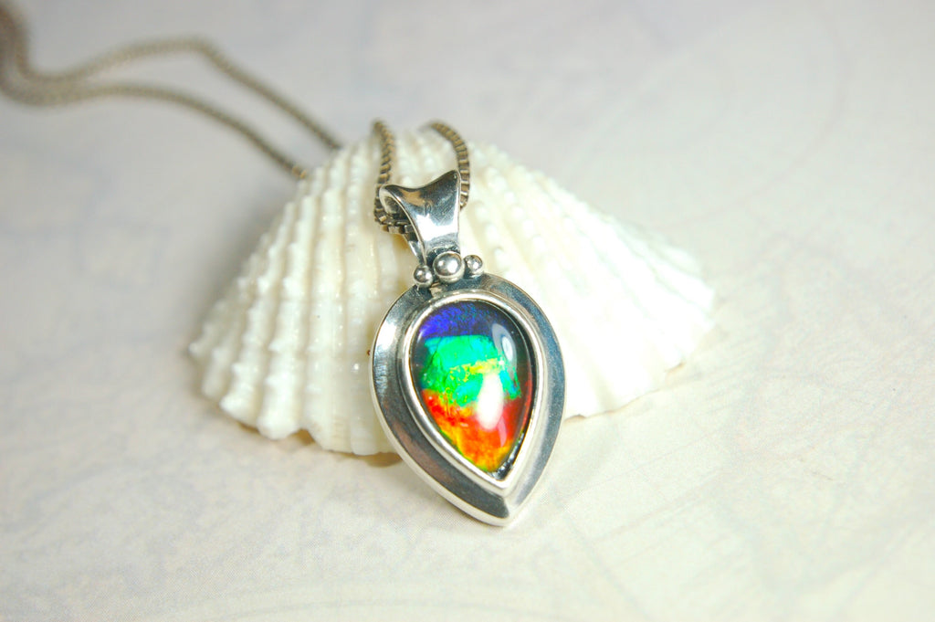 Ammolite Jewelry Rainbow Pendant Set in heavy sterling silver.High impact colors.Memorable gift.#030214