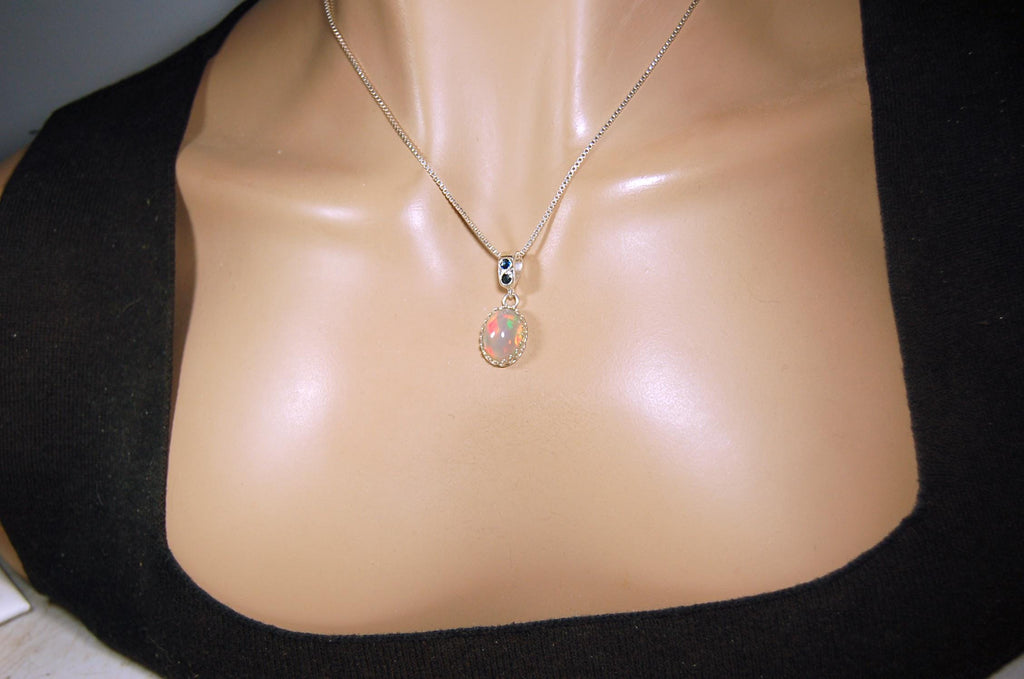 Opal Pendant Necklace.Brilliant flashing colors.Makes a memorable gift.#031715