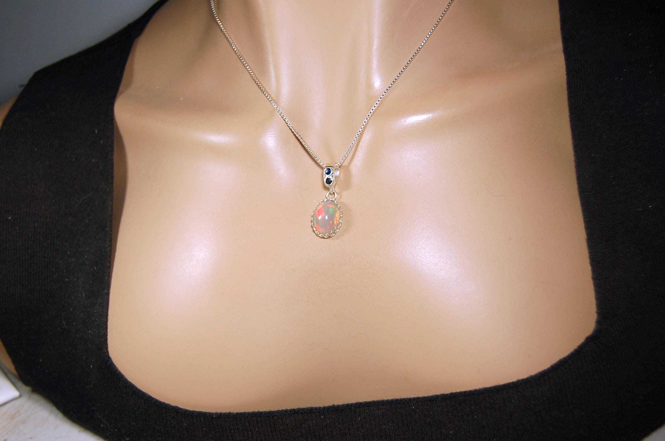 Opal Pendant Necklace.Brilliant flashing colors.Makes a memorable gift.#031715