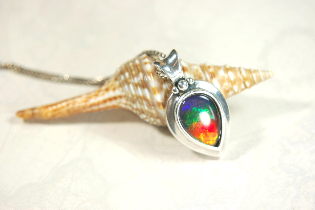 Ammolite Jewelry Rainbow Pendant Set in heavy sterling silver.High impact colors.Memorable gift.#030214