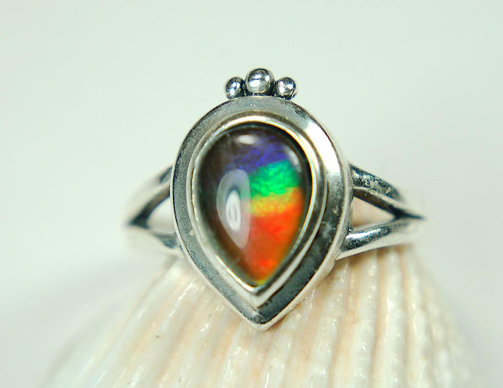 Ammolite.Gorgeous RARE four color Ammolite Ring - Add a Touch of Elegance with this Stunning Ammolite Jewelry.Gift idea for wife?010525