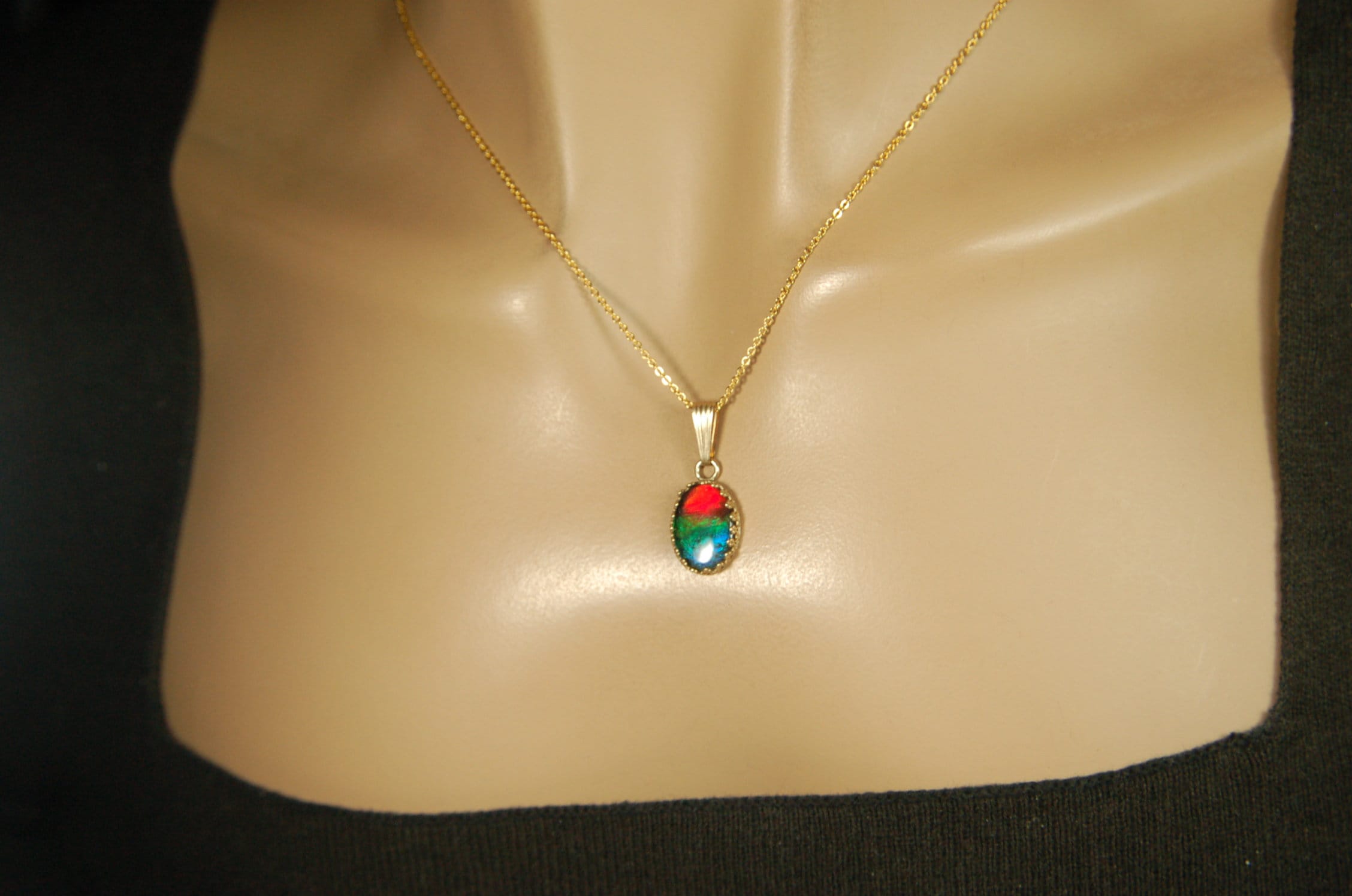 Ammolite Pendant in 14k Gold.Lovely rainbow colors.#111510