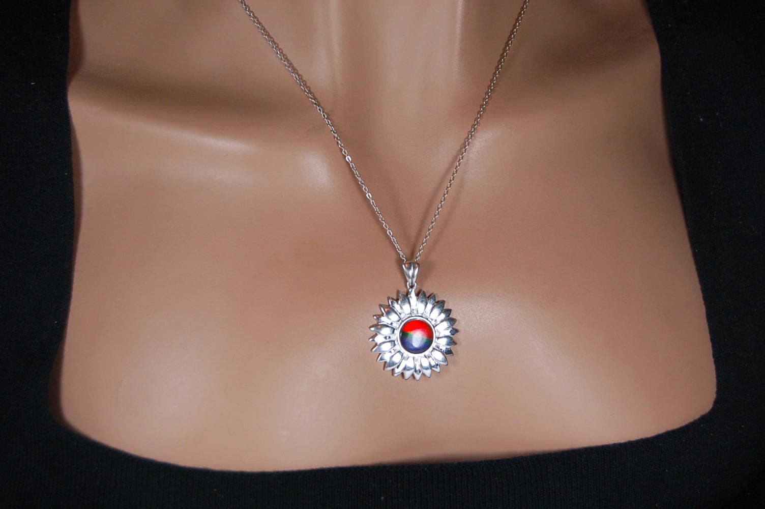 Ammolite Jewelry Pendant Shipped Free.No US import taxes under CUSMA rules.#022818