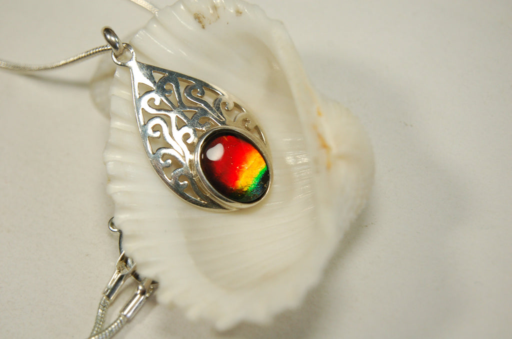 Ammolite pendant.GENUINE Ammolite Jewelry- Eye-Catching Ammolite Jewelry for a Standout Style.Best gift for her.#041613