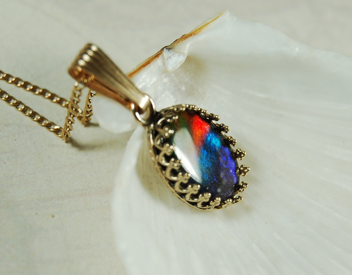 Ammolite Pendant 14k Gold.The perfect gift.