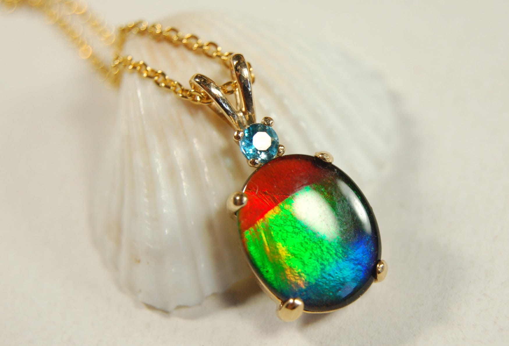 Authentic Alberta Ammolite Pendant Jewelry in gold– Natural Fossil Gemstone Gift for Her.040613
