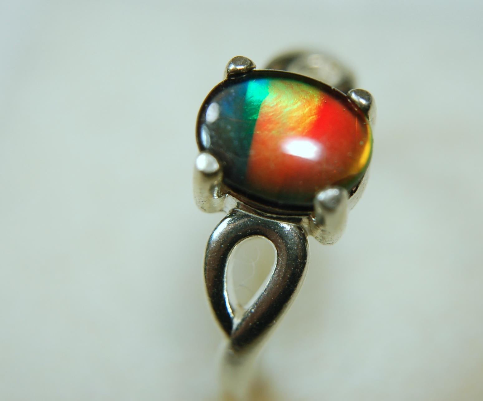 Ammolite Ladies Ring.Rare Astonishing four color changer.Size 7.Gift for wife.Lovely Fashion Accessory.031615.