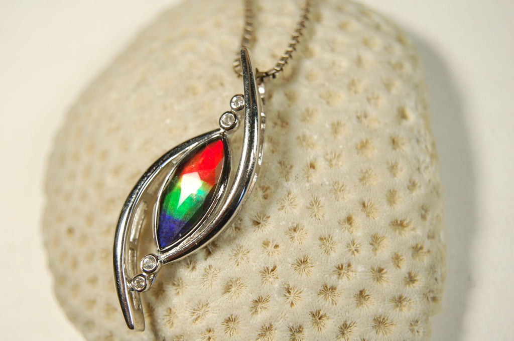 Unique Ammolite Jewelry Pendant Necklace from Canada.RARE Faceted four color gem.Perfect Gift.Bright changing colors. Elegant design 100613.
