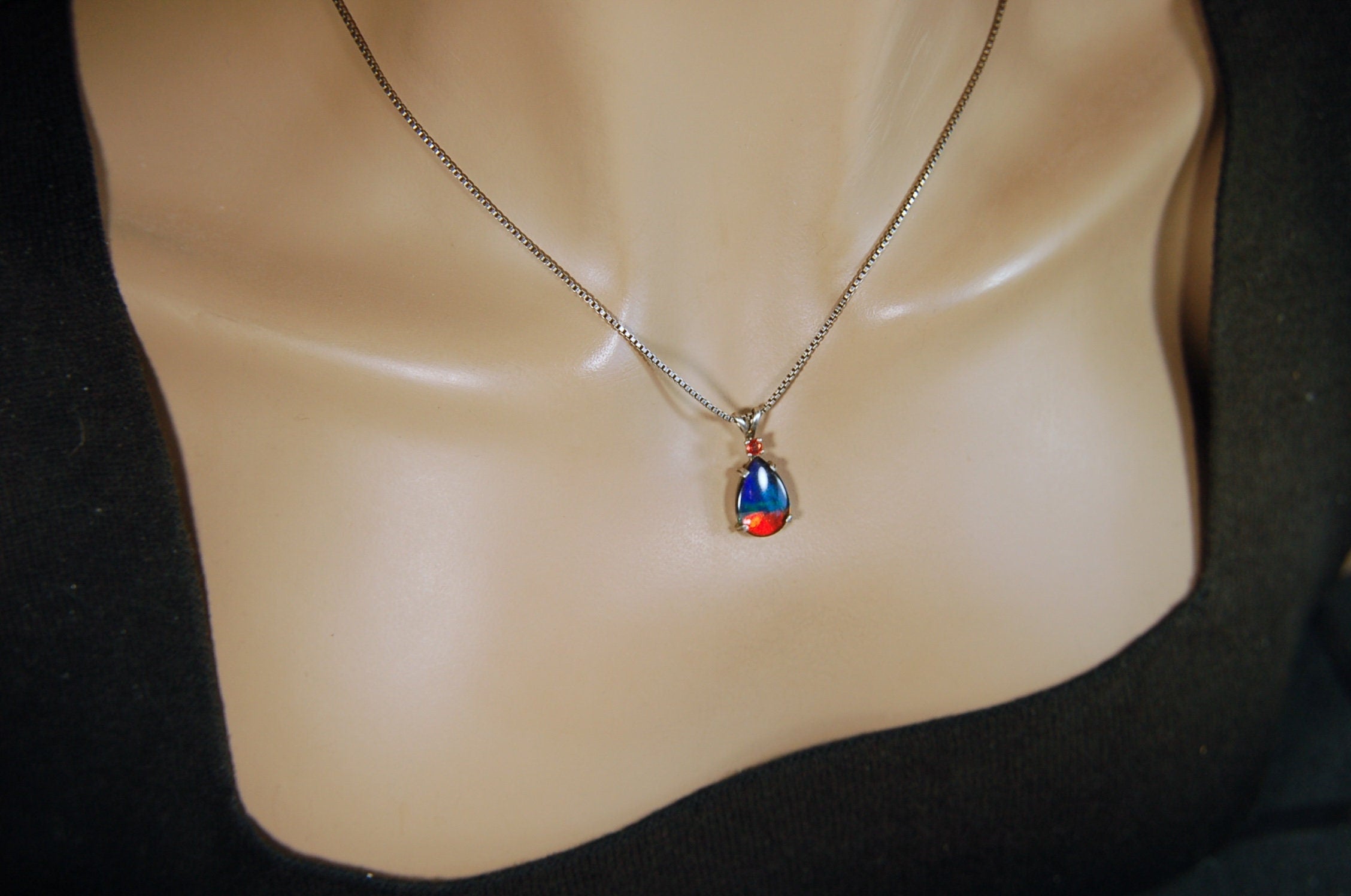 Ammolite Pendant Necklace with Padparascha sapphire.Very colorful rainbow colors.070814