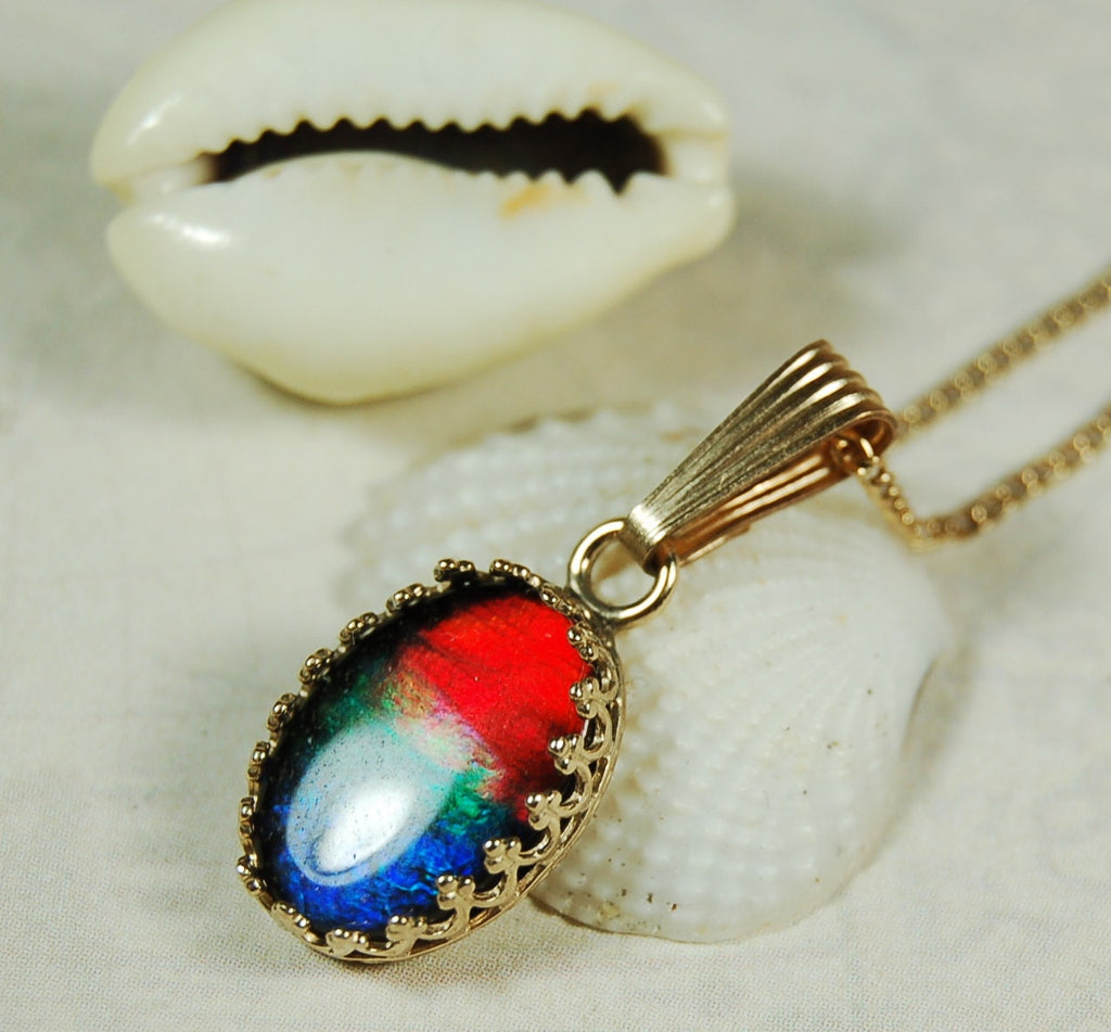 Ammolite Pendant 14k Gold.The perfect gift.