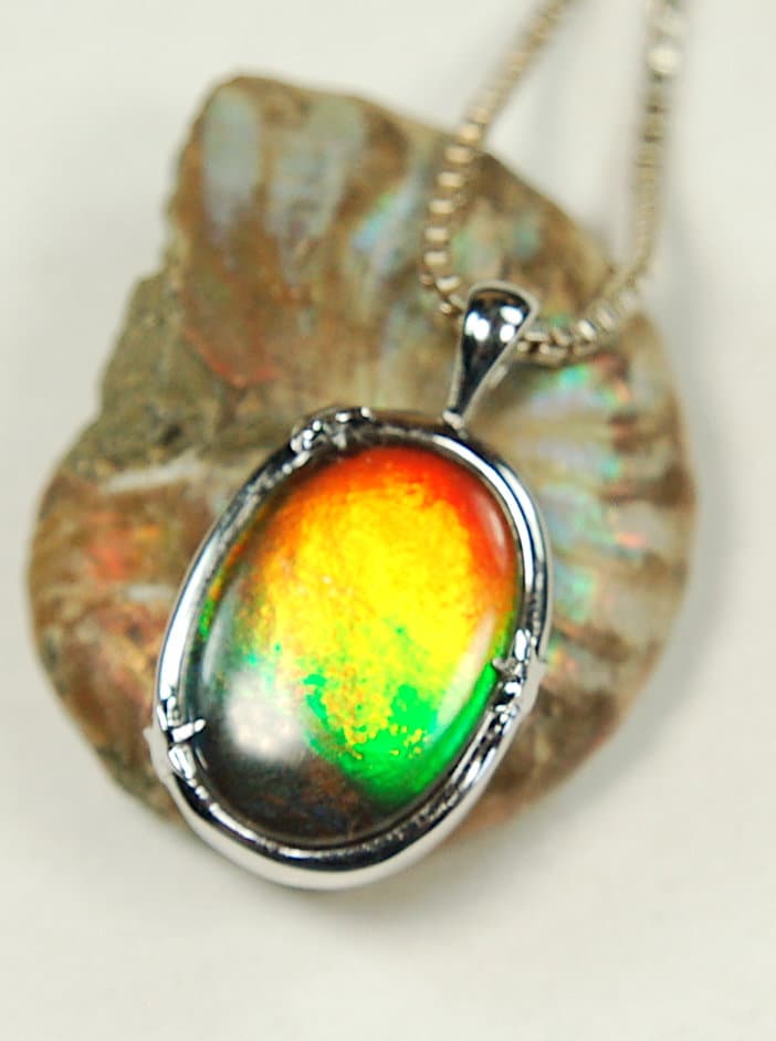Ammolite Jewelry pendant with lovely rich colors that amaze.Canadian ammolite.Ammolite jewelry at its best.Ammolite from Canada.#051012