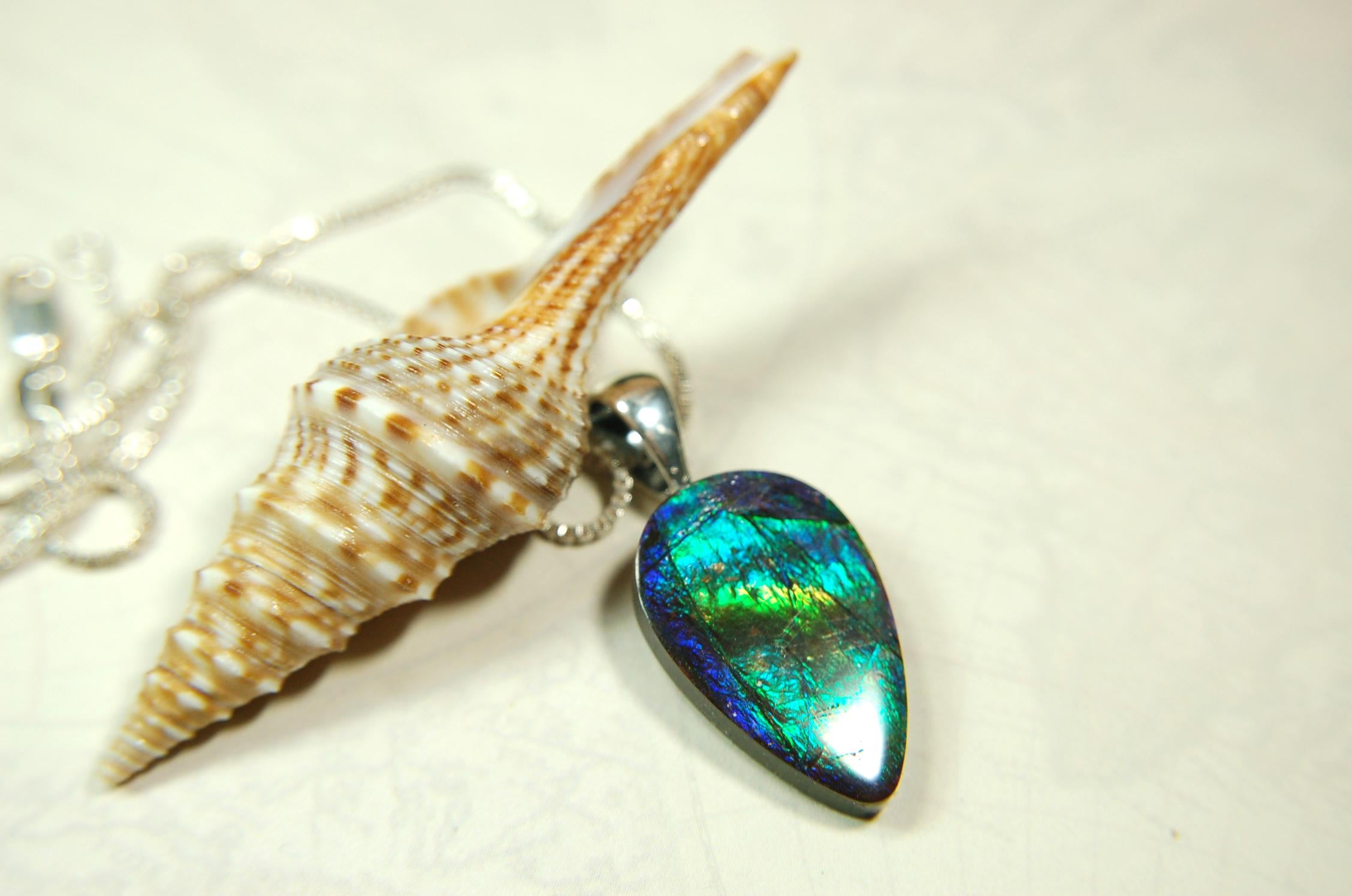 Ammolite Pendant with Peacock Colors.Natural Ammolite Jewelry Cabochon with vibrant changing colors.The perfect gift.Unisex Jewelry.021415